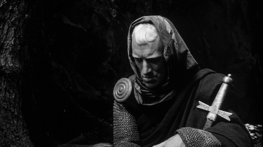 THE SEVENTH SEAL Blu-ray Review: A Skull is More Interesting Than a Naked Woman